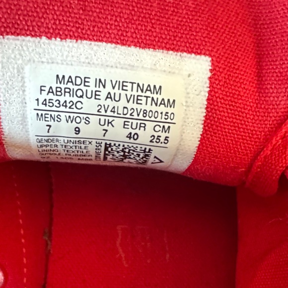 Converse Striking Red 🔴 High-Top Sneakers - Picture 8 of 16